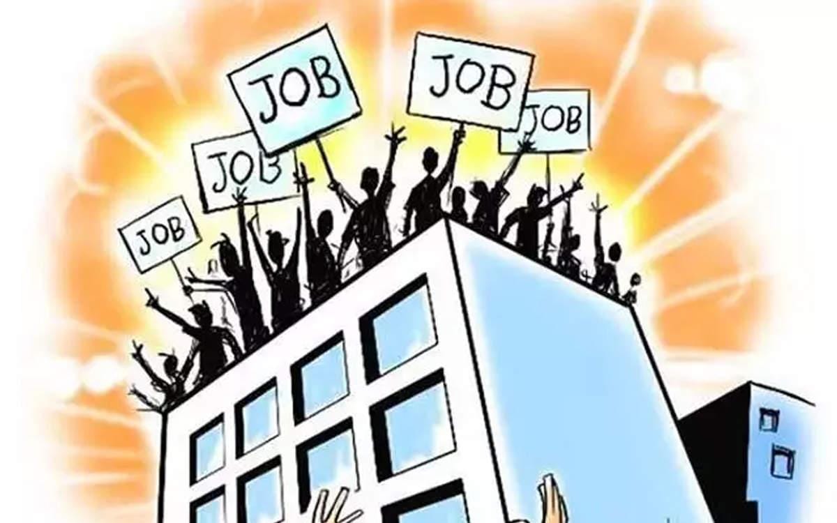 Government Jobs Craze In India. How it is affecting Indian Youth